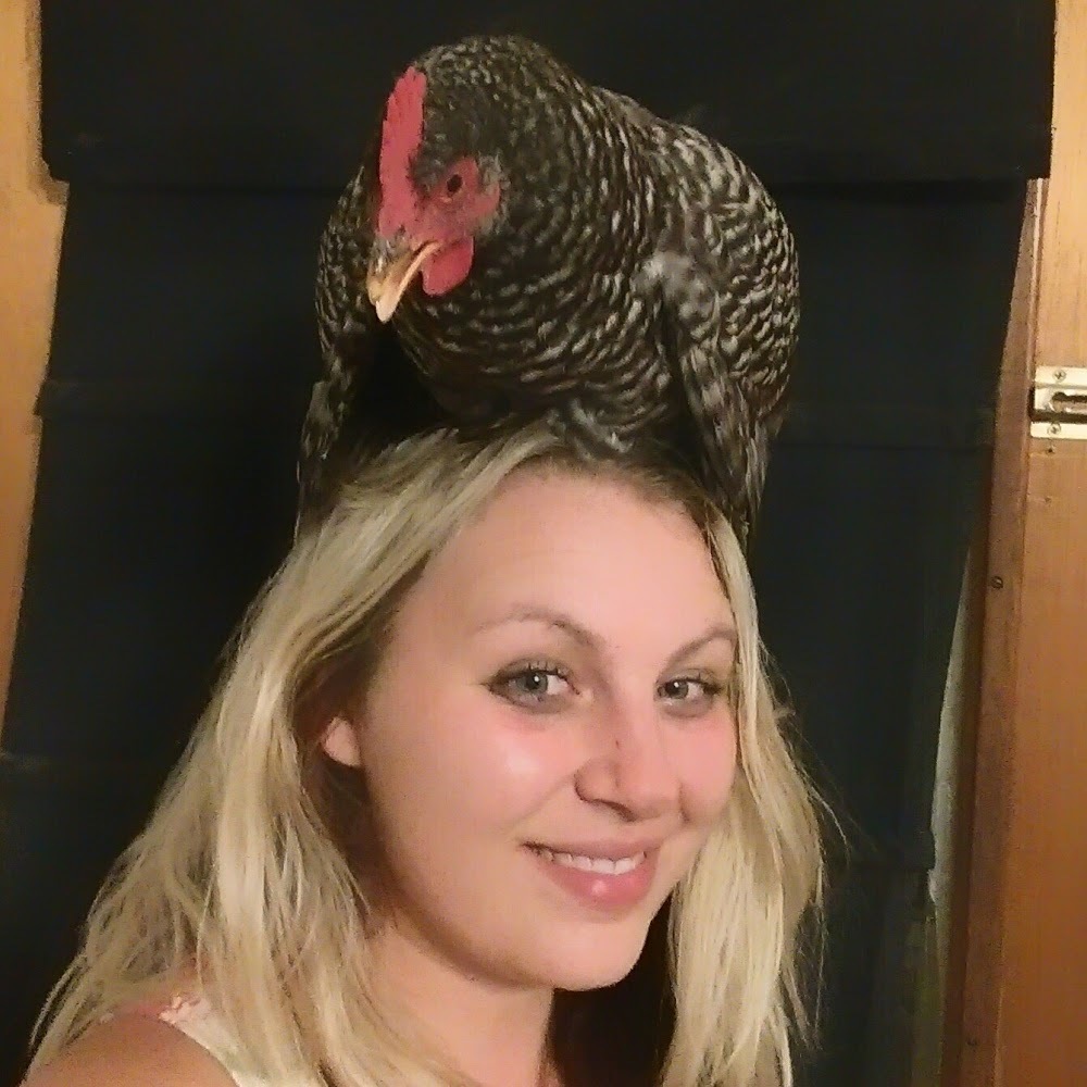 Meet your Posher, Crystal